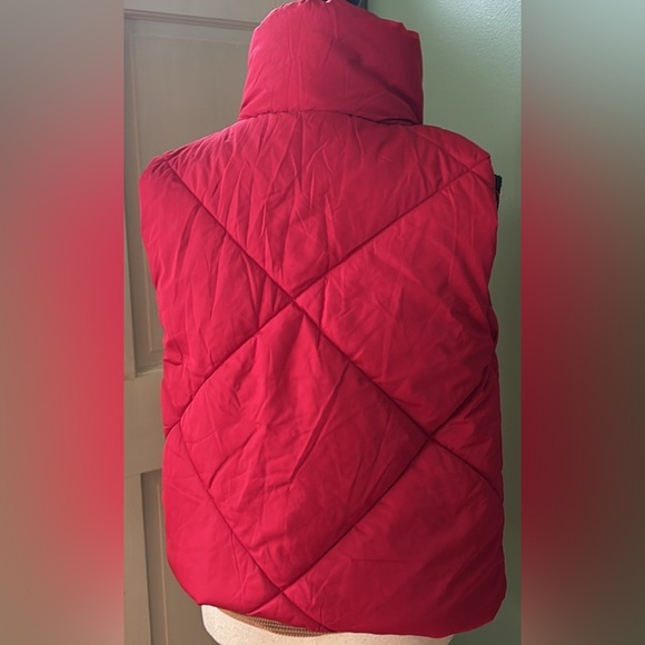 New women’s Sz M red high neck zip up business casual puffer vest jacket - Picture 6 of 7